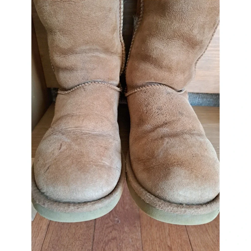 UGG Australia Women's Tan Suede Shearing Winter Snow Boots Mid-calf 8